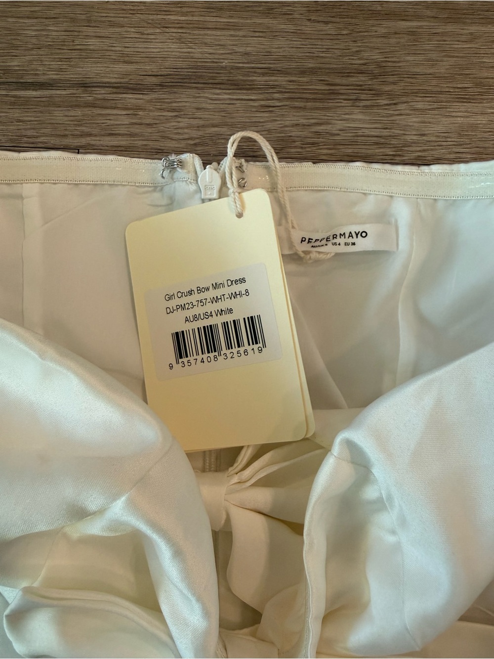 NWT Peppermayo Girl Crush Bow Mini Dress in White, Size 4 - Picture 3 of 10